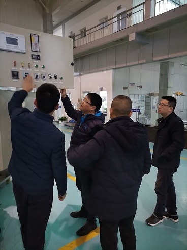 2024年底公司老總到一家大型上市公司參觀學(xué)習(xí)